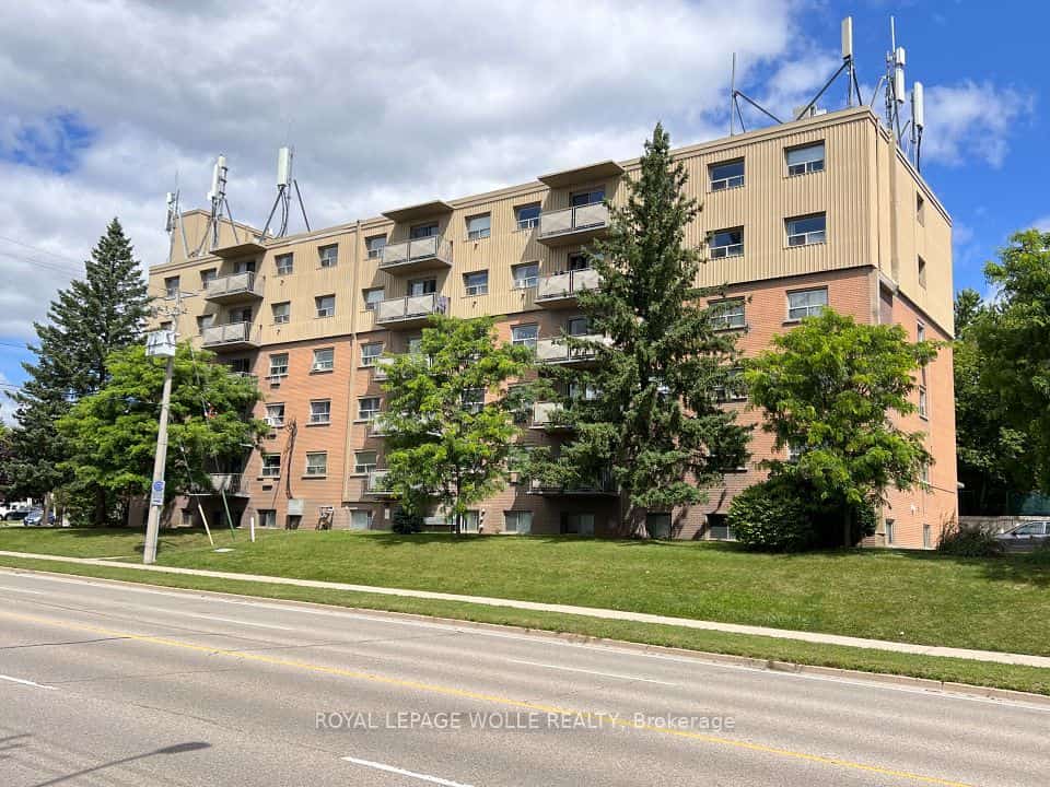 283 Fairway Road N #503, Kitchener, ON N2A 2P1