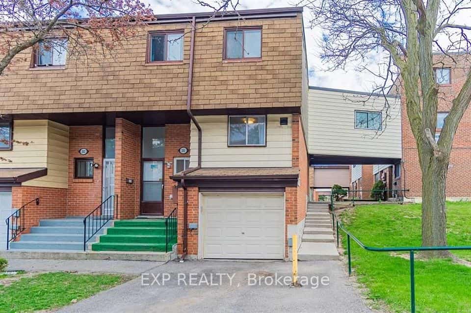 180 Mississauga Valley Boulevard #201, Mississauga, ON L5A 3M2