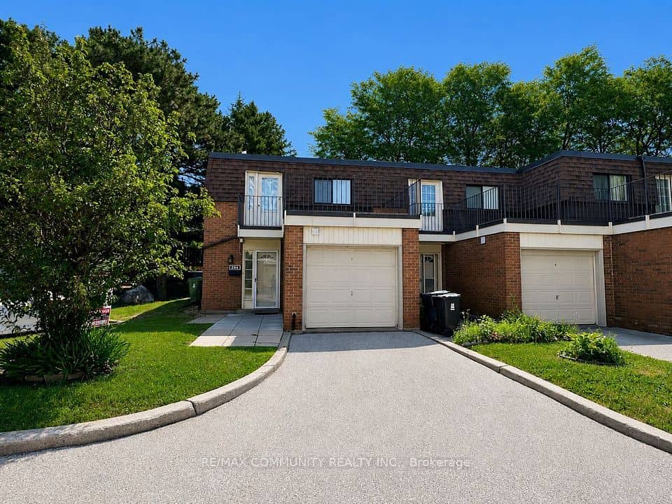 284 Sprucewood Court, Toronto