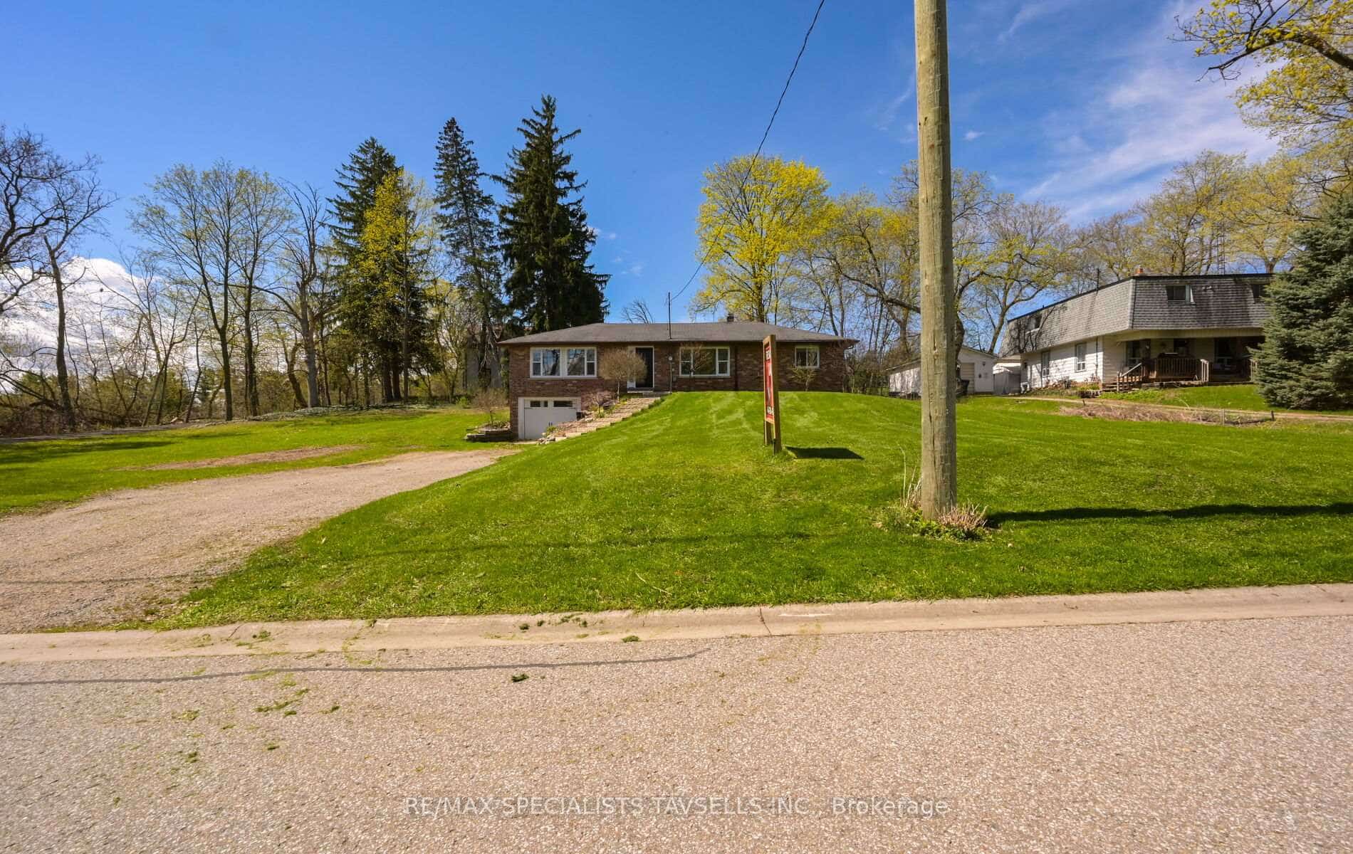 10 Victoria Street, Caledon, ON L7C 1G7