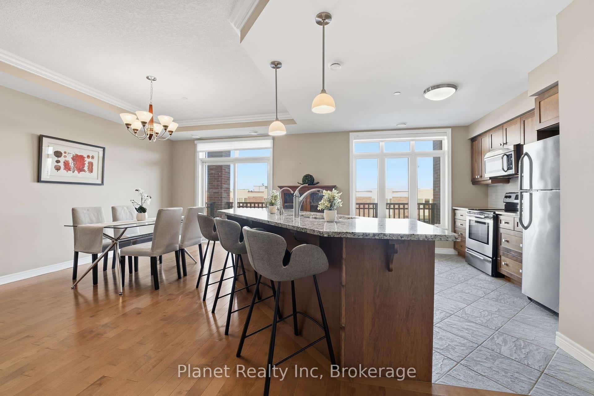 65 BAYBERRY Drive #C305, Guelph, ON N1G 5K8