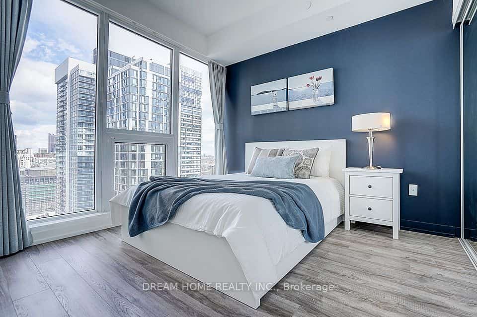 77 Shuter Street #2611, Toronto, ON M5B 0B8