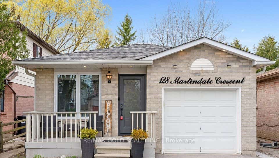 128 Martindale Crescent, Brampton, ON L6X 2V1