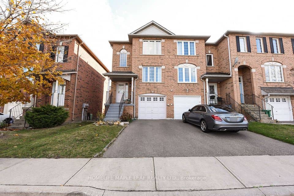 2 Clay Brick Court E, Brampton