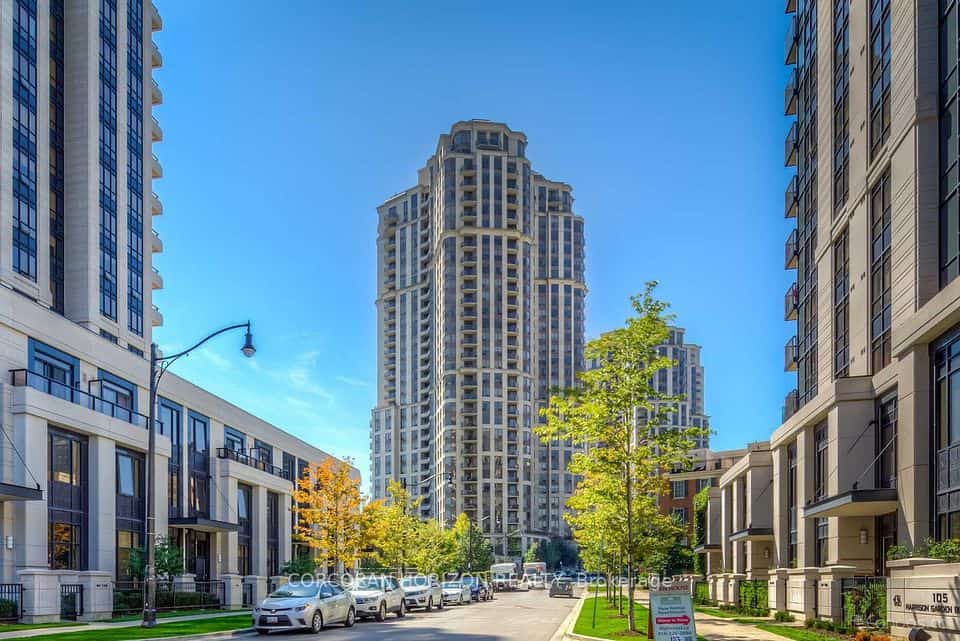 80 Harrison Garden Boulevard #315, Toronto, ON M2N 7E3