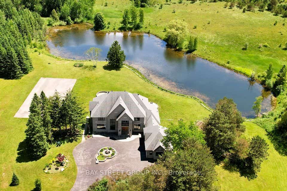 3141 Vivian Road, Whitchurch-Stouffville, ON L3Y 4W1