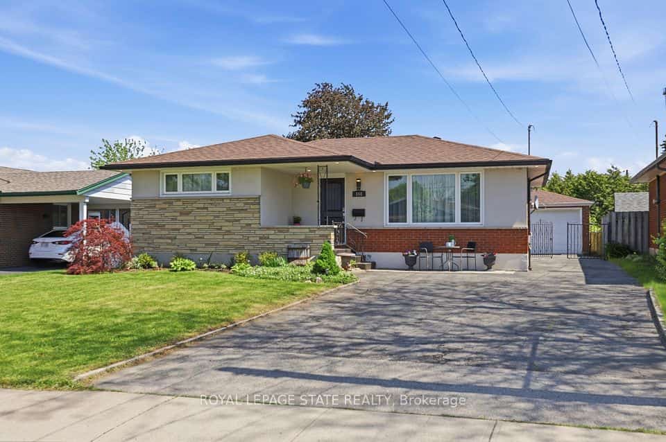 168 Nugent Drive, Hamilton, ON L8H 2N4
