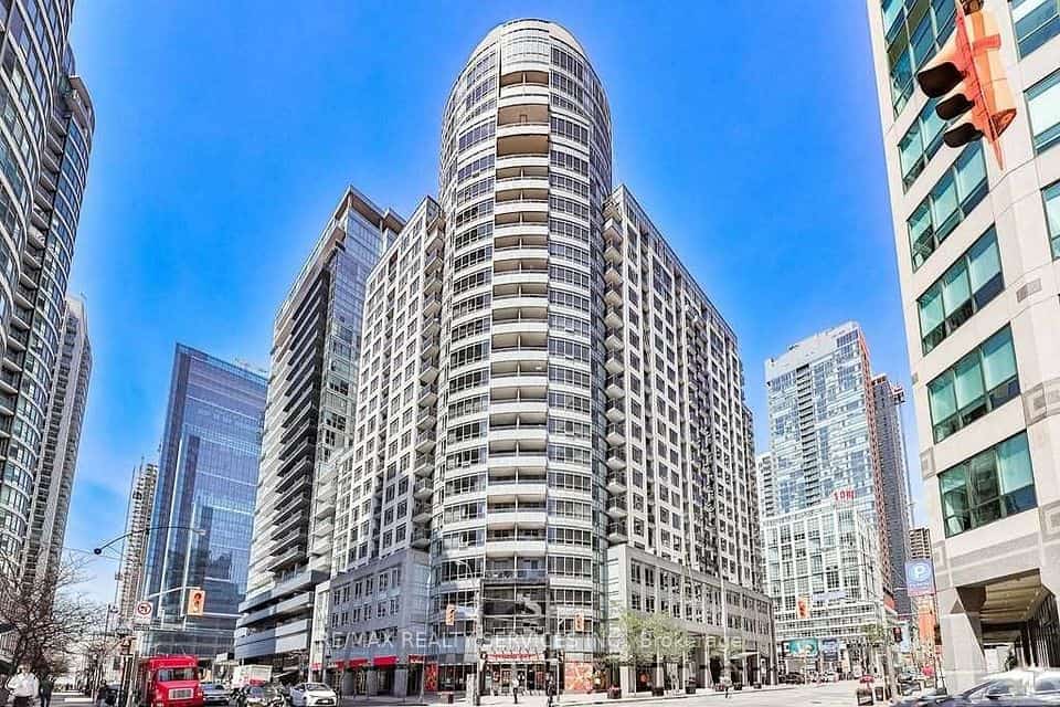 The Element, Toronto