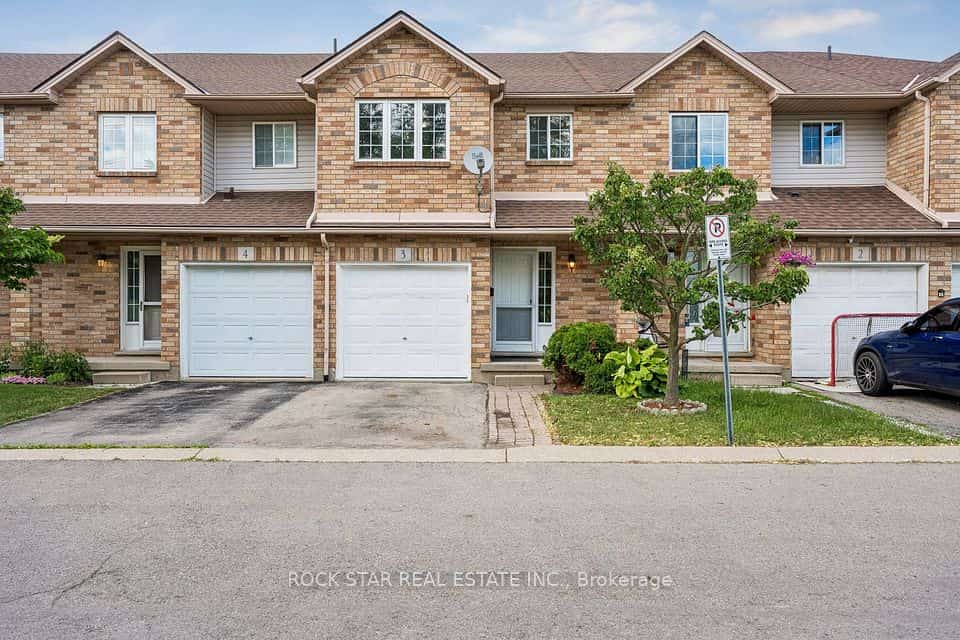 1860 Upper Gage Avenue #3, Hamilton, ON L8W 3Y6