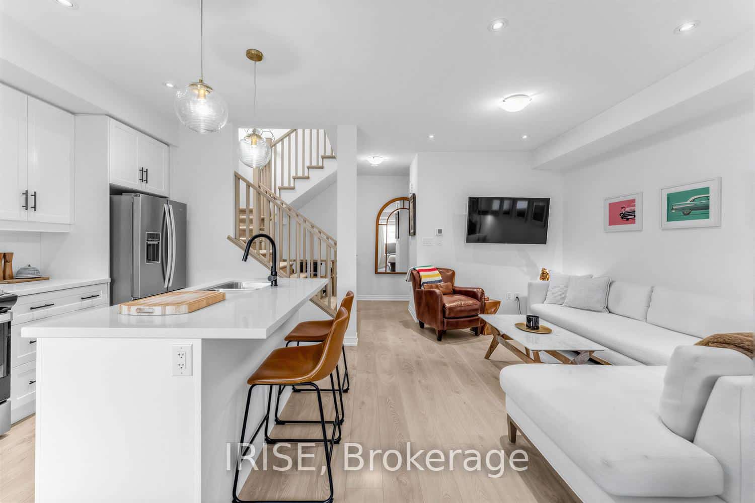 10 Birmingham Drive #82, Cambridge, ON N1R 0C6