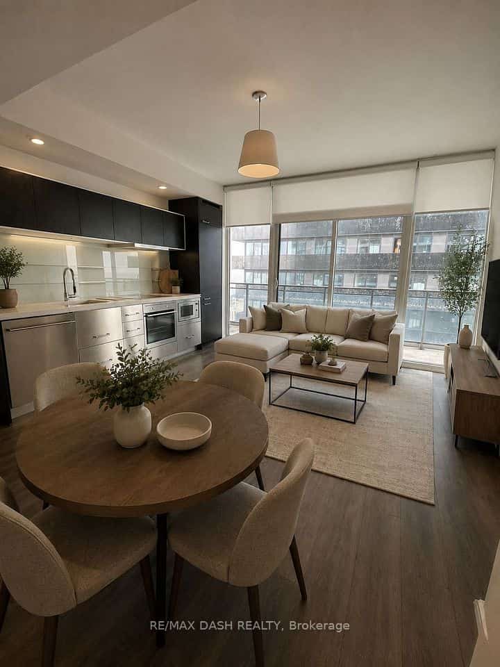 45 Charles Street E #4811, Toronto, ON M4Y 0B8