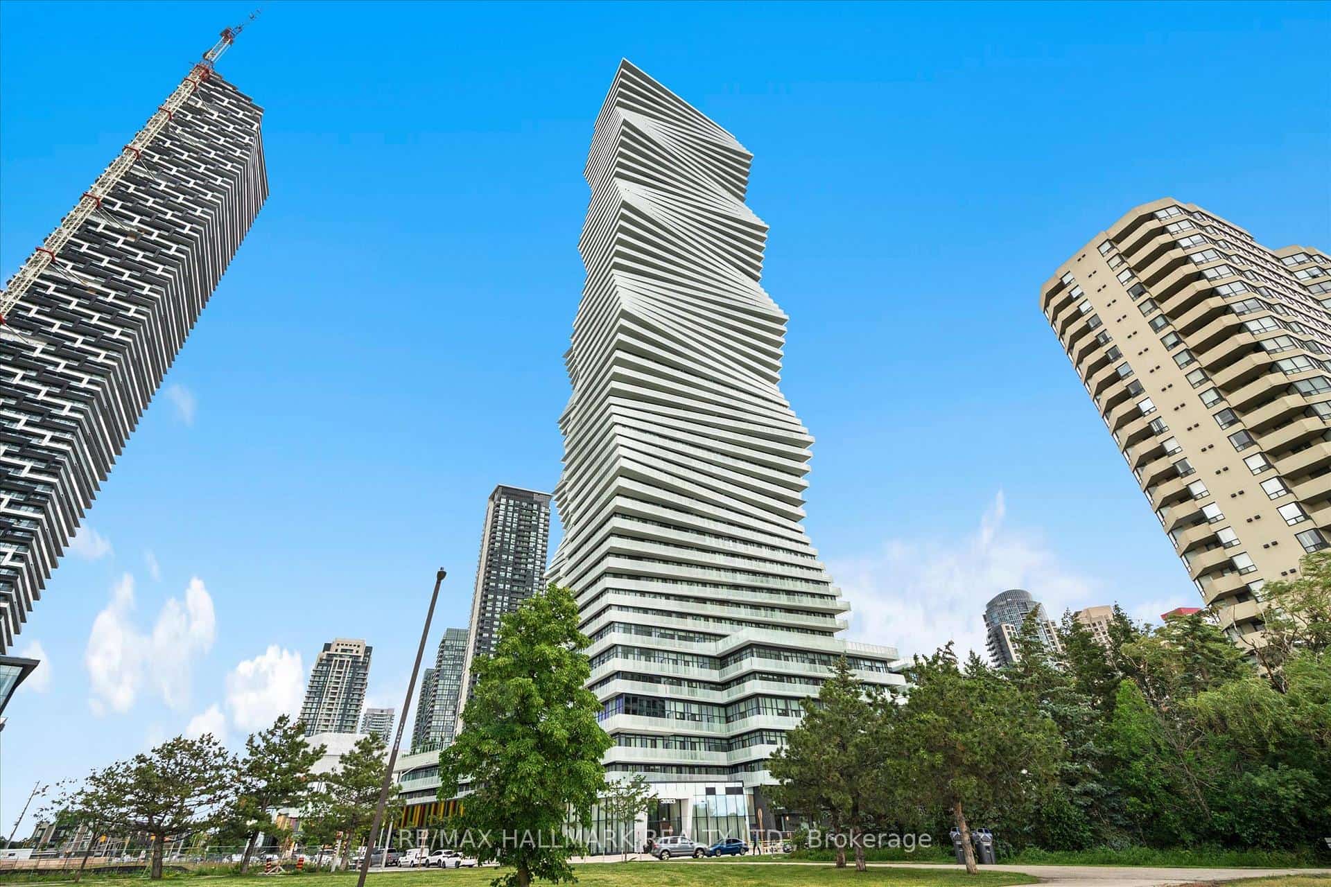 3883 Quartz Road #1405, Mississauga, ON L5B 0M4