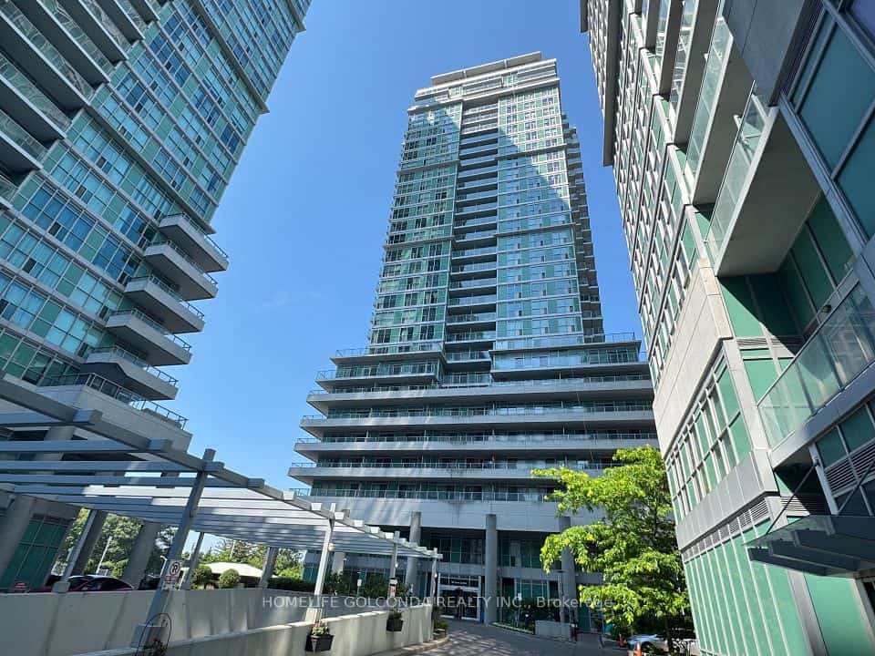 60 Town Centre Court #PH04, Toronto, ON M1P 0B1