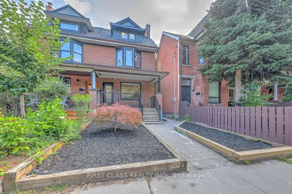 431 Roxton Road, Toronto, ON M6G 3R5