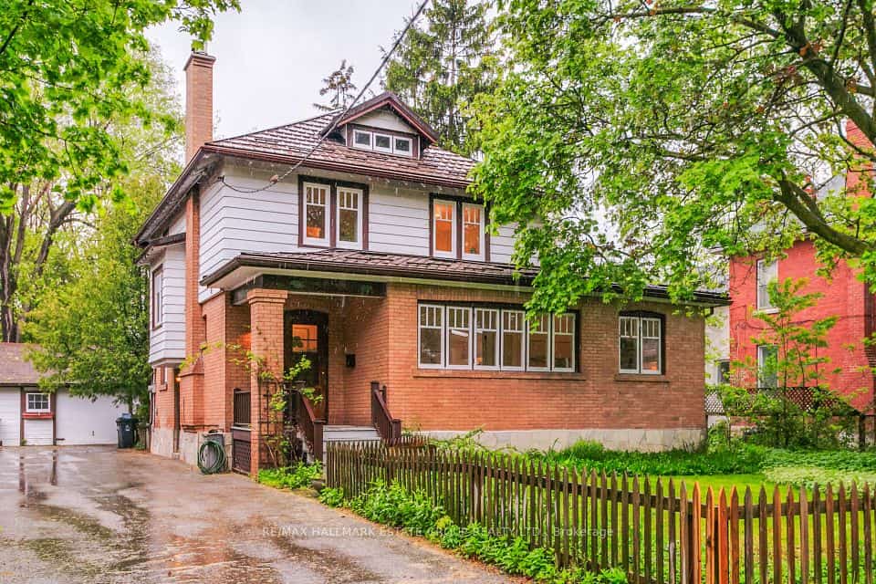 21 Cross Street, Toronto, ON M9N 2B8