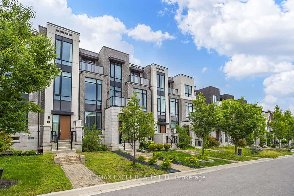 42 Aylin Crescent, Vaughan, ON L6A 4Z8