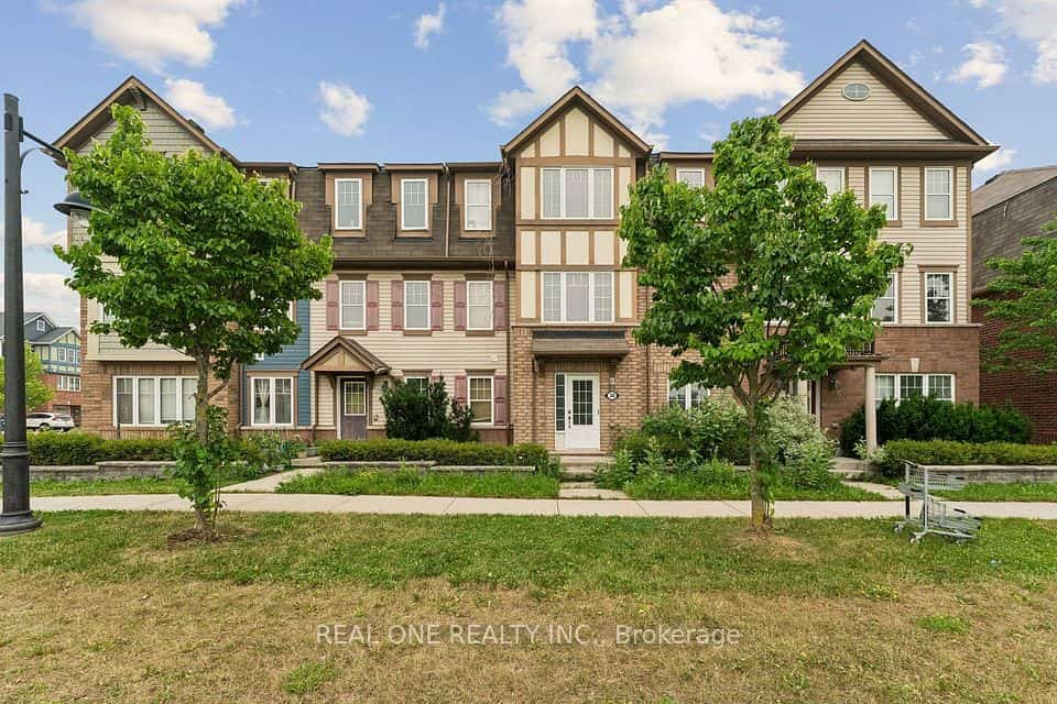 30 Henneberry Lane, Brampton, ON L7A 0V8