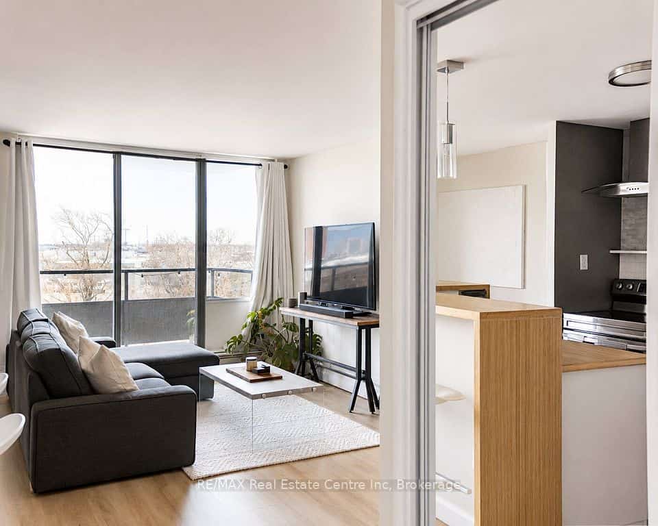11 NEILSON Drive #609, Toronto, ON M9C 1V4