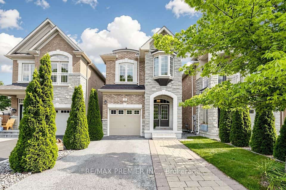 5 Hatton Garden Road, Vaughan, ON L4H 3R1