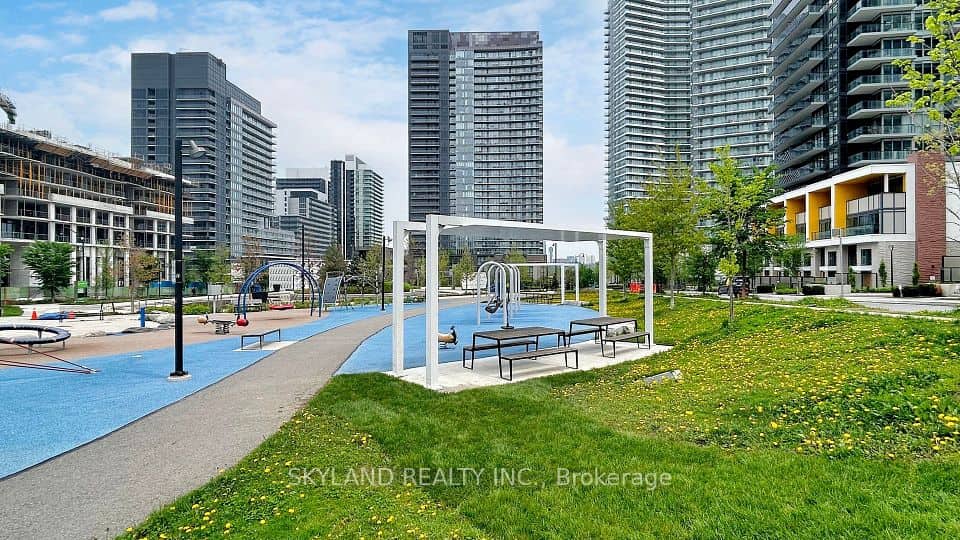 27 Mcmahon Street, Toronto