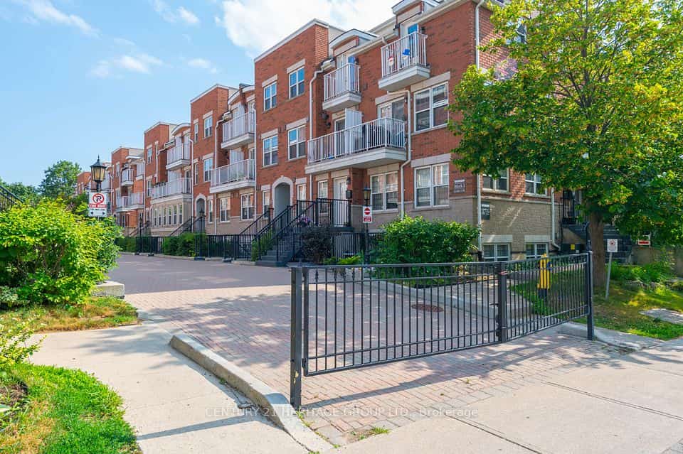 37 Four Winds Drive #24, Toronto, ON M3J 1K7