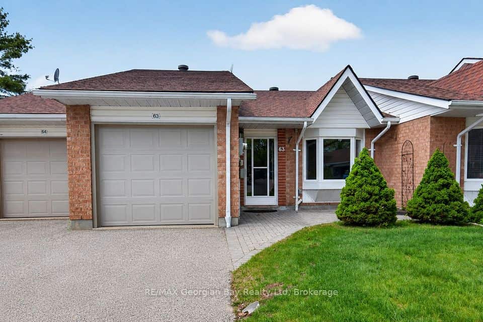 696 King Street, Midland, Midland
