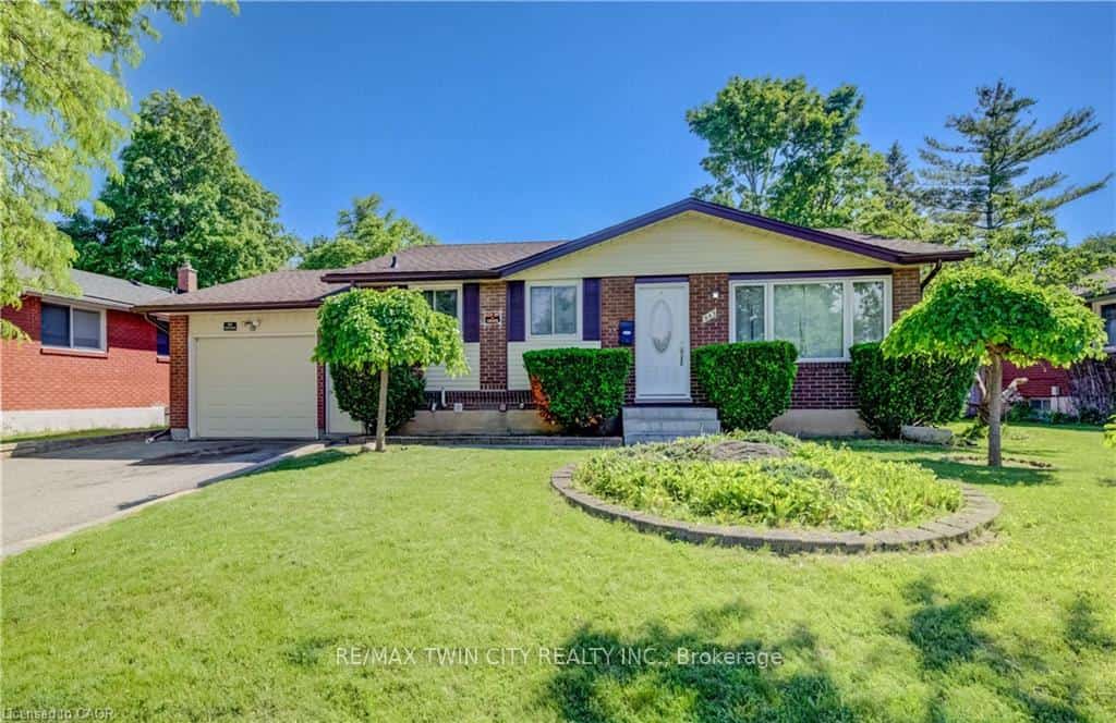 543 GLEN FORREST Boulevard, Waterloo, ON N2L 4J3