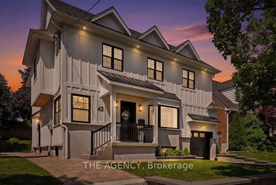 42 Berl Avenue, Toronto, ON M8Y 3C4