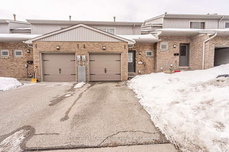 399 Vodden Street E #9, Brampton, ON L6V 3V1