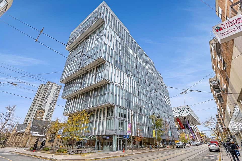 50 Mccaul Street #1009, Toronto, ON M5T 1V9