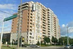 9 Northern Hts Drive #806, Richmond Hill, ON L4B 4M5