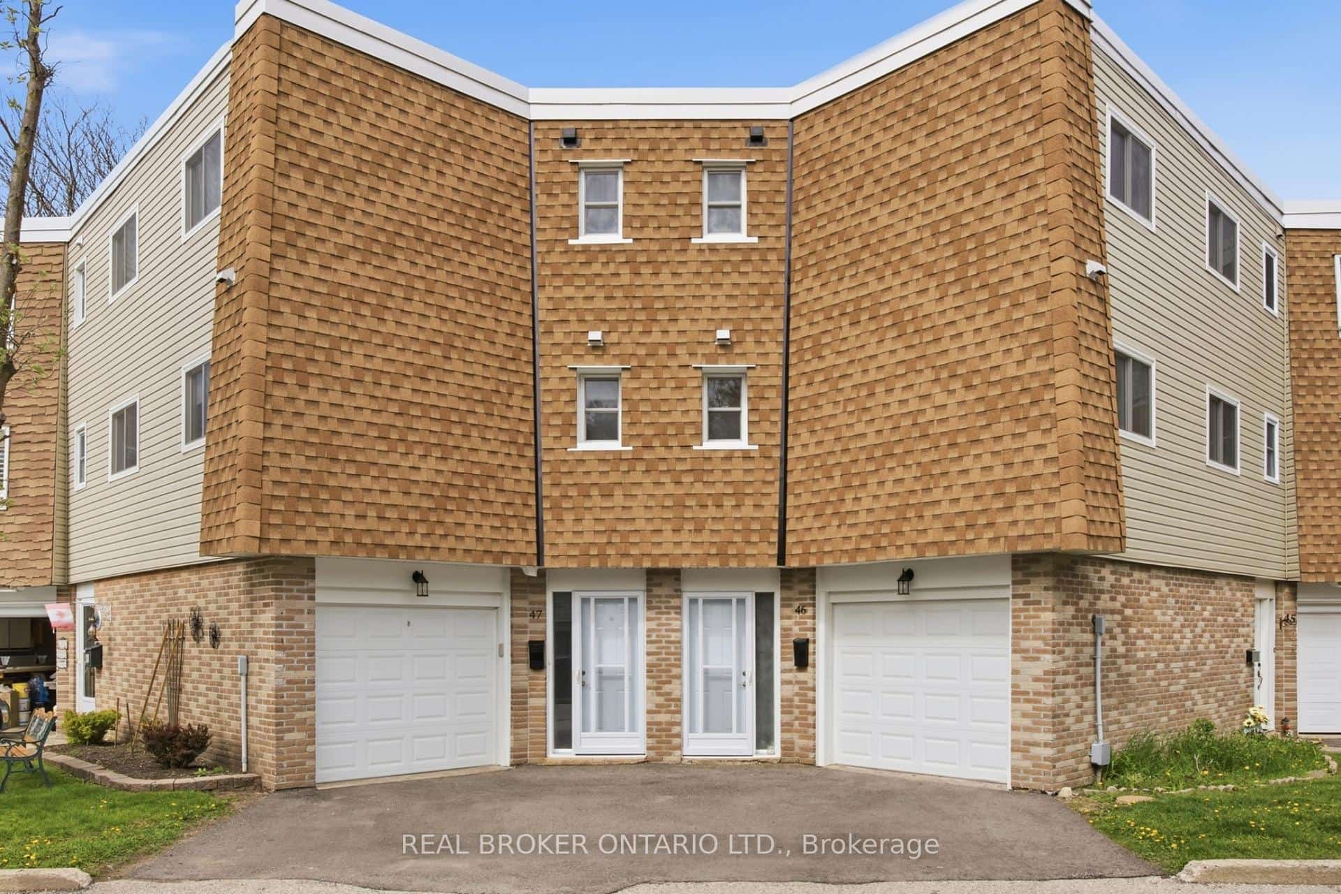60 Elmsdale Drive #46, Kitchener, ON N2E 2G4