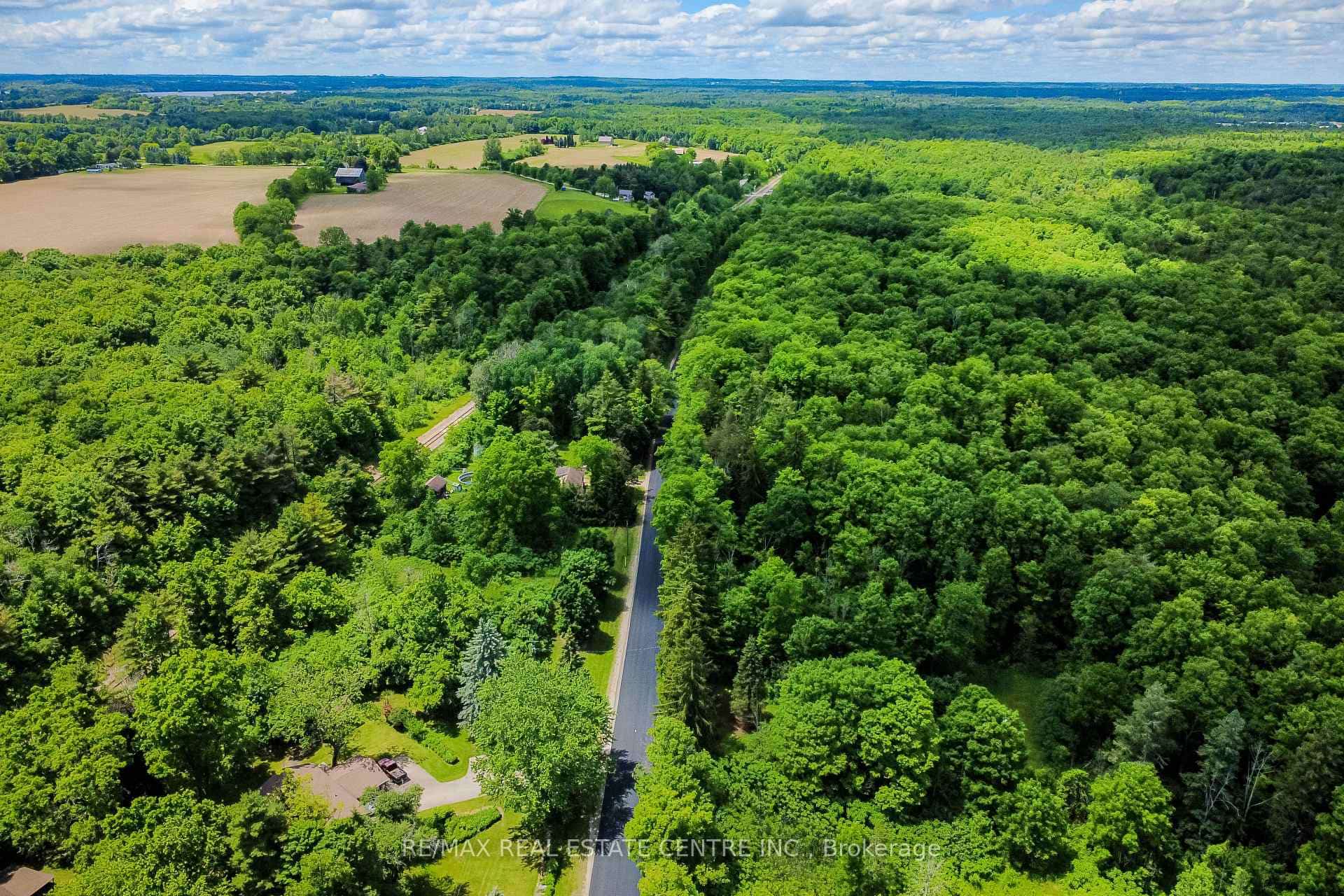 8327 First Line, Milton, ON L0P 1B0