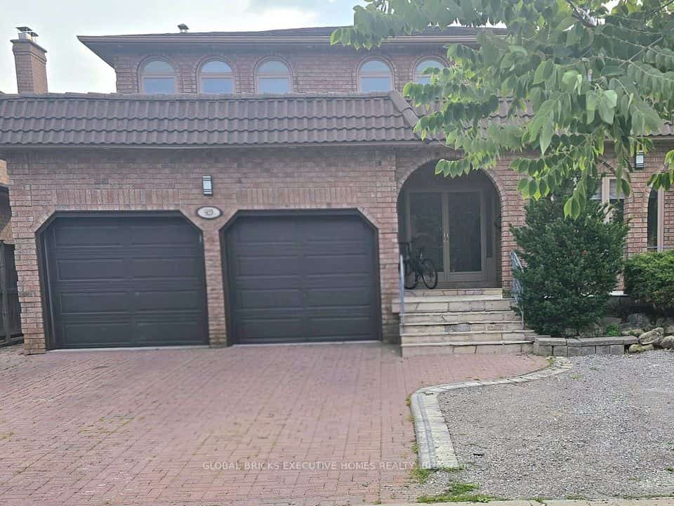 99 Benjamin Drive, Vaughan, ON L4L 1H7