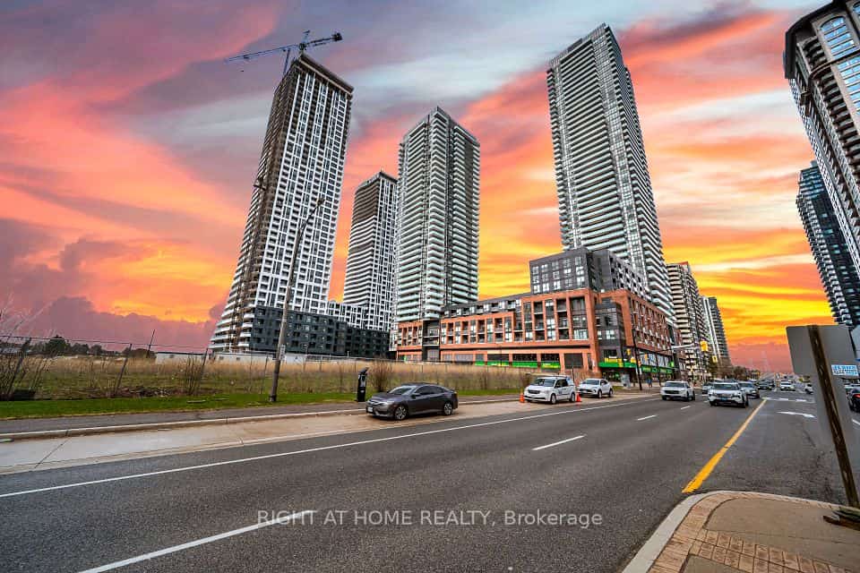 4130 Parkside Village Drive #3504, Mississauga, ON L5B 0L7