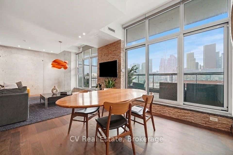 333 Adelaide Street #1414, Toronto, ON M5A 1N3