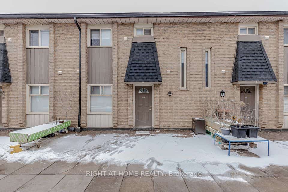 40 Rexdale Boulevard #3, Toronto, ON M9W 5Z3