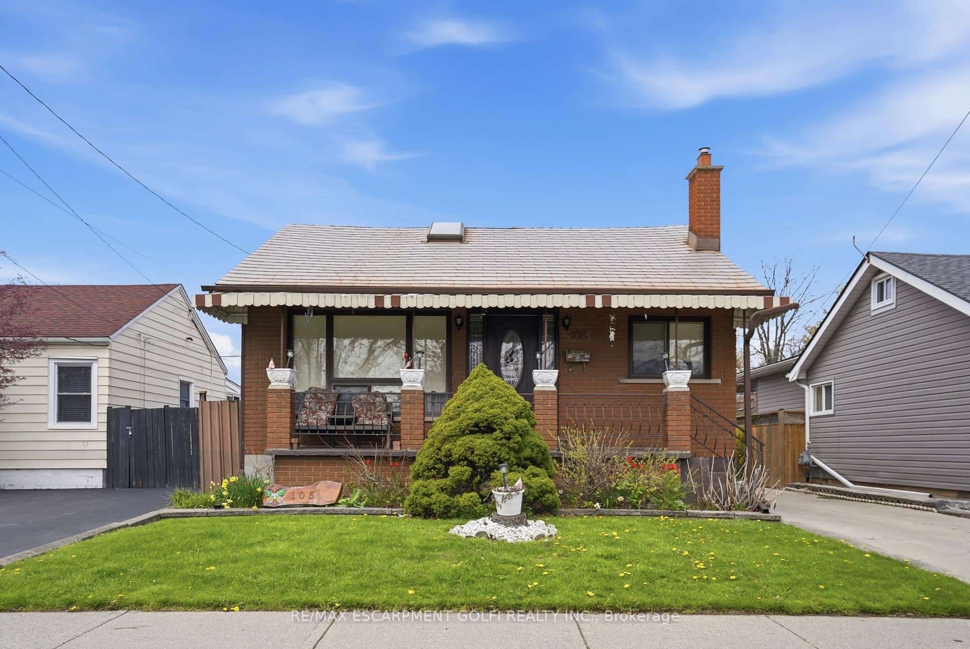 105 TOLTON Avenue, Hamilton, ON L8H 5N7