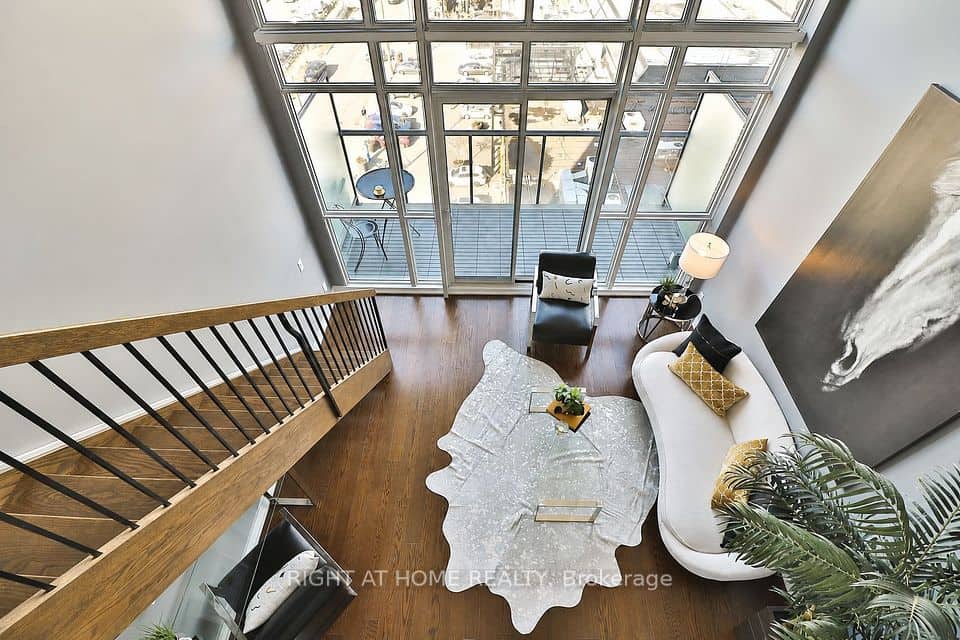 5 Hanna Avenue, Toronto