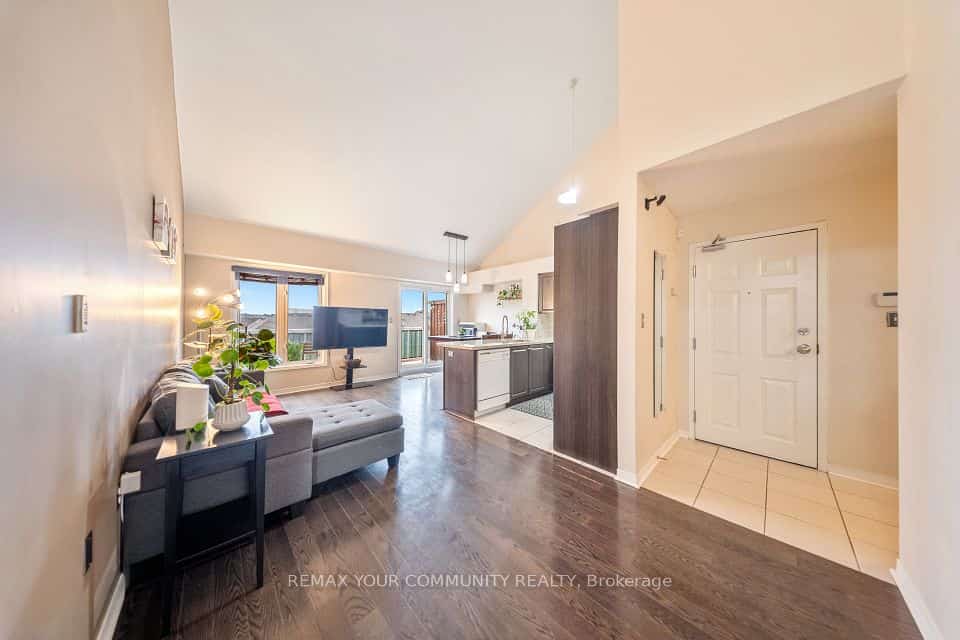 651F Warden Avenue #48, Toronto, ON M1L 0E8