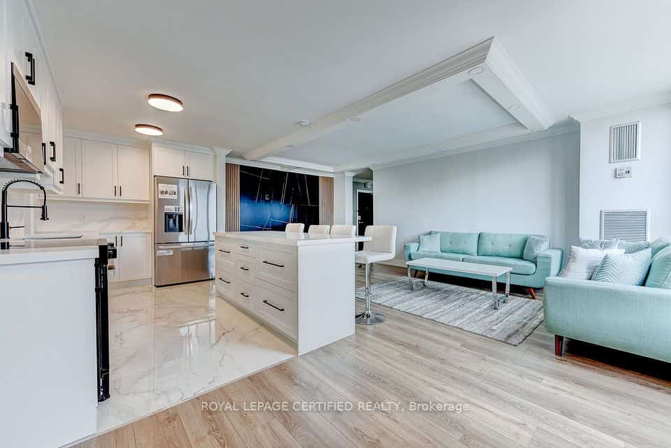 3170 Kirwin Condos, Mississauga