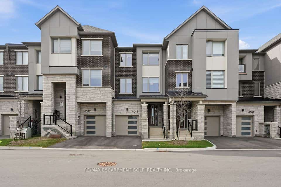 4045 Saida Street, Mississauga, ON L5M 2S8