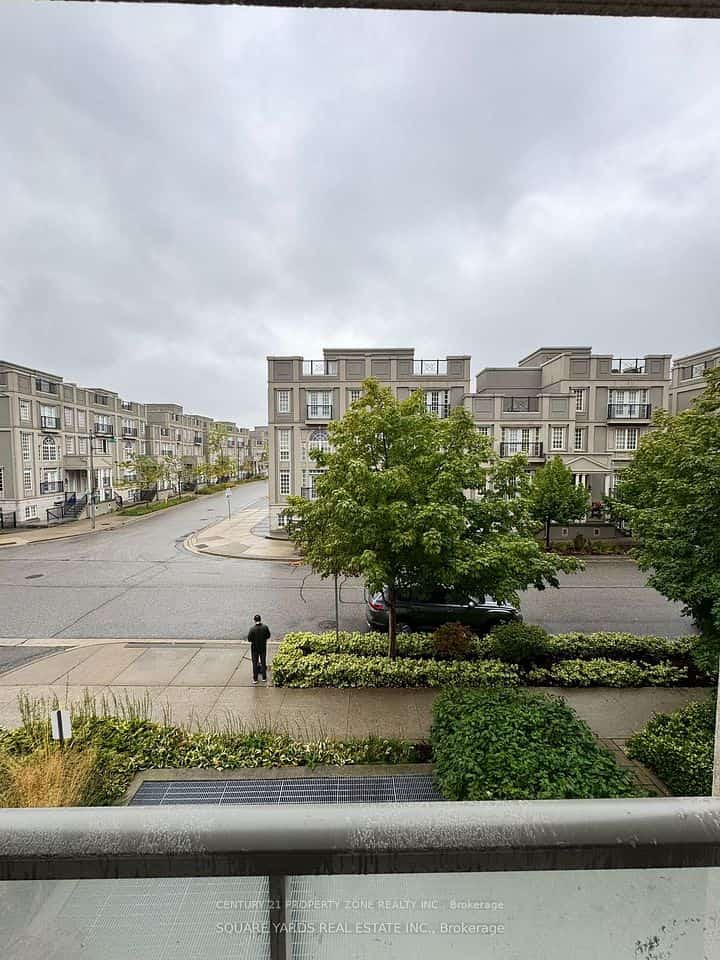 39 Upper Duke Crescent #217, Markham, ON L6G 0B8