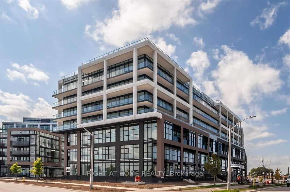 60 George Butchart Drive #513, Toronto, ON M3K 0E1