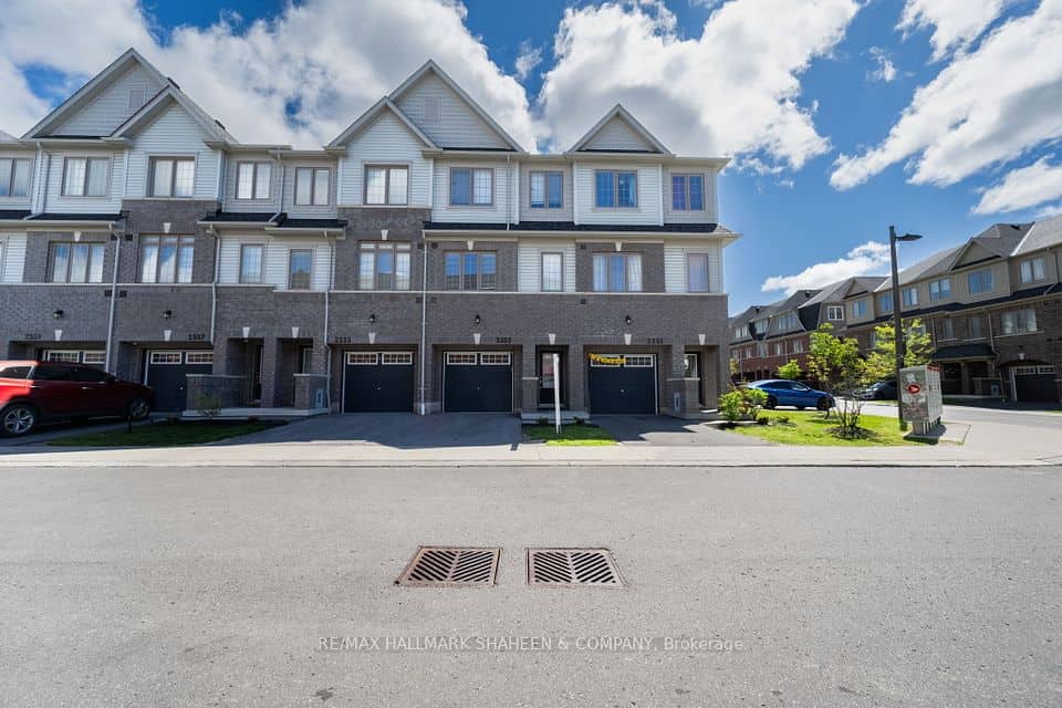 2553 Barbarolli Path, Oshawa