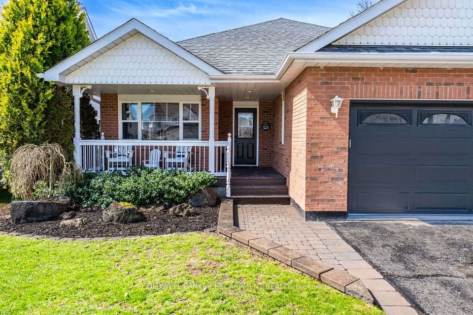 58 Dairy Drive, Halton Hills, ON L7J 2Y1