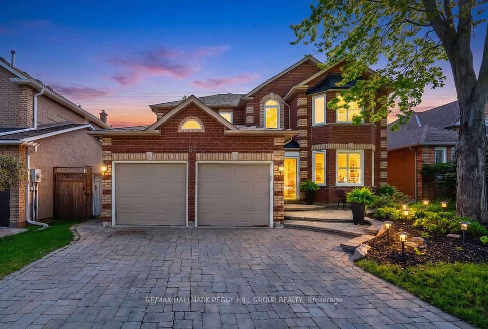 87 Cityview Circle, Barrie, ON L4N 7V1