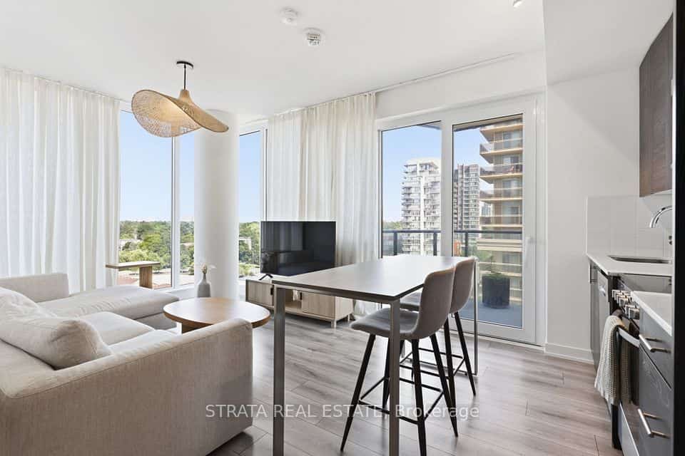 15 ELLERSLIE Avenue #708, Toronto, ON M2N 0L7