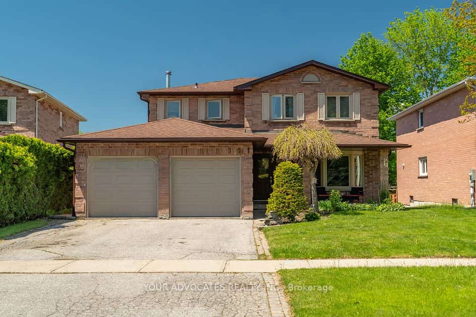 305 HERRIDGE Circle, Newmarket, ON L3Y 7H7