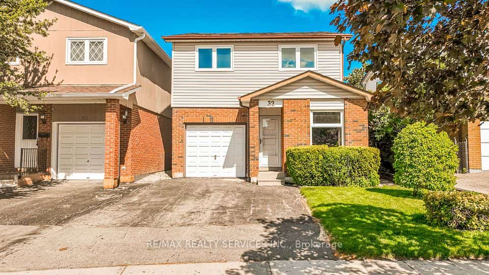 32 Winterfold Drive, Brampton, ON L6V 3T2
